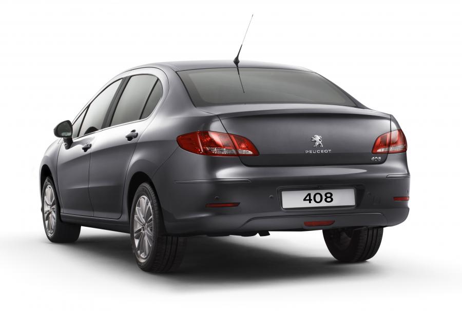  Peugeot 408 2017 года  (RU) (фото 5 из 20)